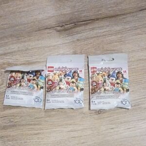 Nwt 3 Disney Mini Figure Grab Bag